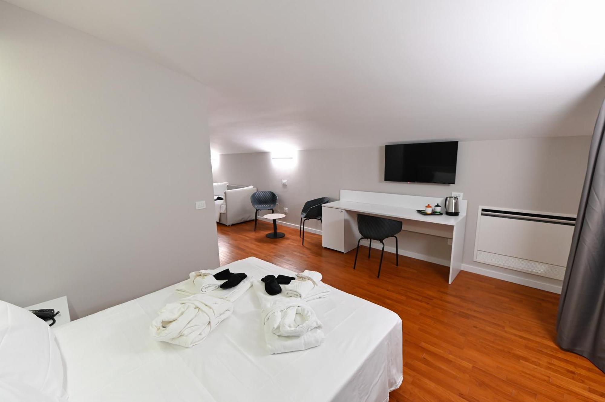 Hotel Hypnos San Giorgio del Sannio Ngoại thất bức ảnh